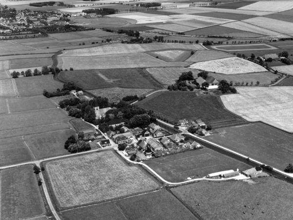 Westerwijtwerd luchtfoto